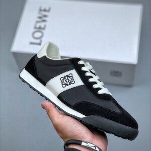 Loewe Sneakers